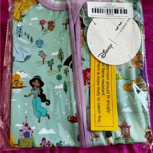 Little sleepies Disney princesses 6-12 zippy NIB